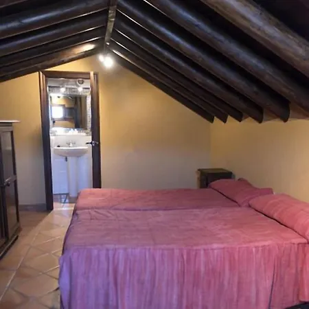 Casa Grande De 3* El Burgo